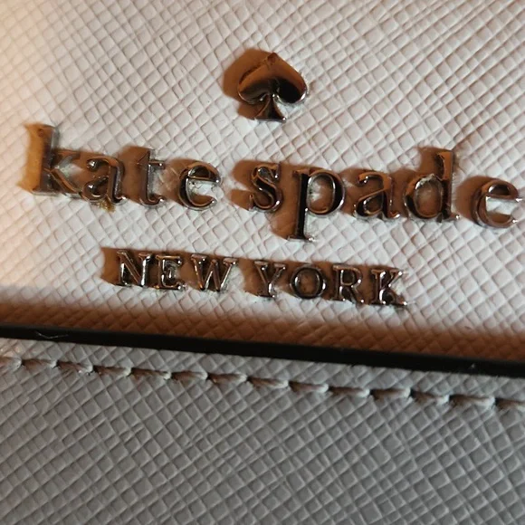 Kate Spade Elegant White and Gray Wallet - Picture 4 of 12